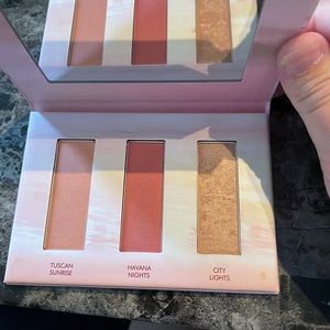 Wander Beauty Wanderess Dusk to Dawn